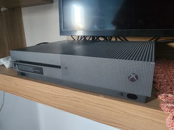 Xbox one s edição especial storm grey 