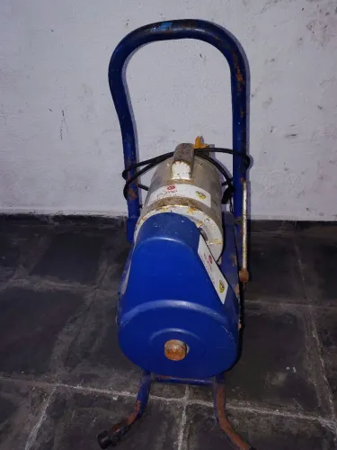Máquina de desentupir