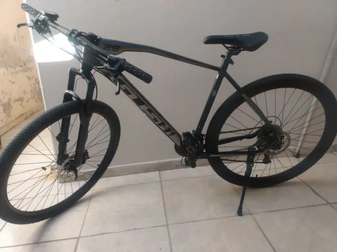 Vendo um bicicleta aro 29 GTSM1
