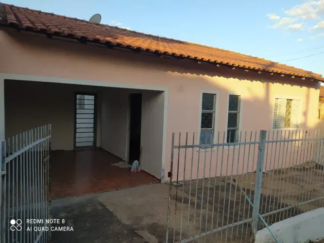 Casa para alugar no Jd. Antunes