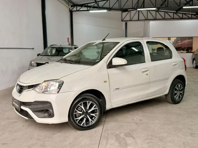 Toyota Etios X 1.3 Flex 16V 5P Mec. 2018
