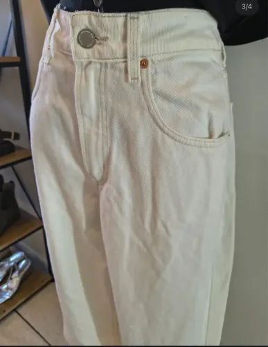 Calça jeans bem grossinha modelo pantalona