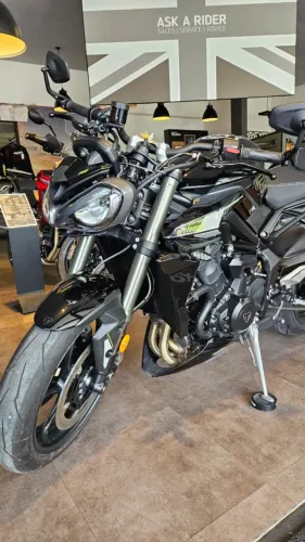 Triumph Street Triple 765 RS 2025