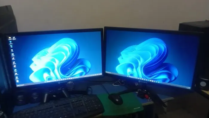 Monitor de 21,5'' - 75Hz Full-HD - Whatsapp *29