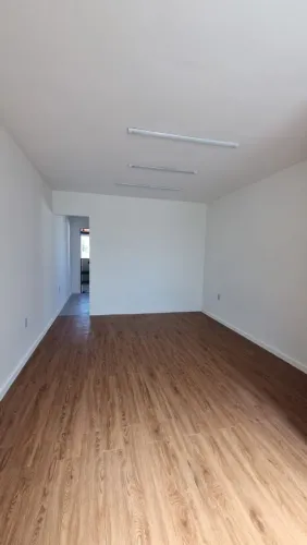 Sala de escritório pra alugar na Coroa do Meio