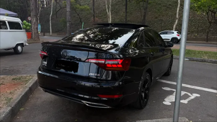 Volkswagen Jetta R-line 250 TSI 1.4 Flex 16V Aut. 2019