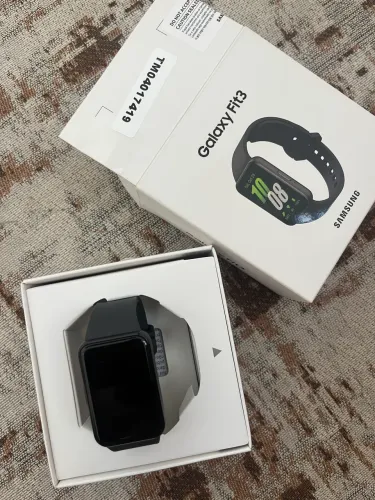 Vendo Samsung Galaxy Fit3 novo, nunca usado, em perfeito estado.