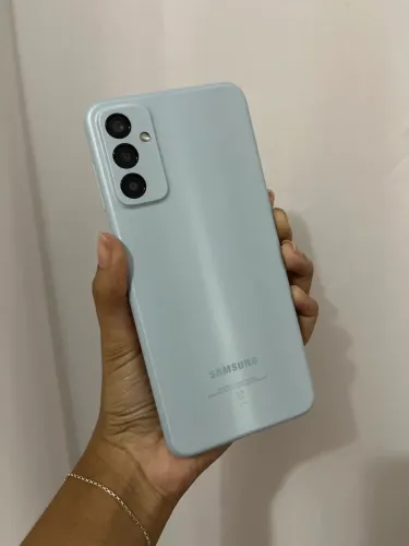 Samsung m13