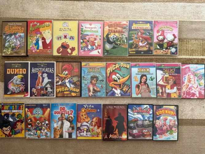 Lote com 22 DVDs Infantis e Clássicos
