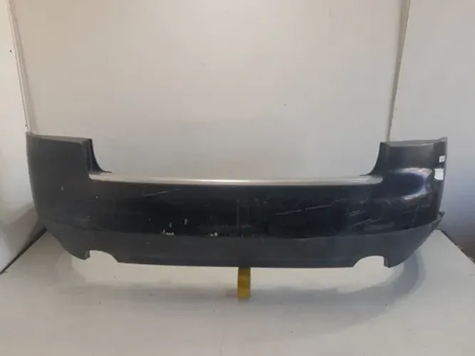 Parachoque Tras Audi A4 Sedan 2000 A 2004 Orig Usado 22110