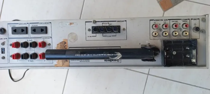 Tuner e amplificador Gradiente