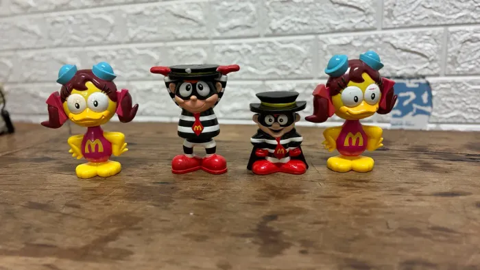 Lote 4 Bonecos Antigos McDonald's 2005 - Birdie e Papa-Burguer (Hamburglar)
