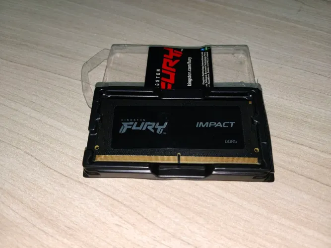 Memória DDR5 16G Kingston Fury "LEIA!"