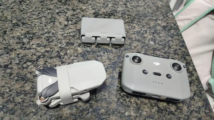 DRONE DJI MINI 4 K FLY MORE COMBO 