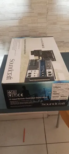 Soundcraft Ui12 controller Digital mix 