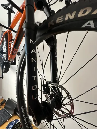 Bicicleta Oggi 7.5 Tamanho 19  Big Wheel 7.5 