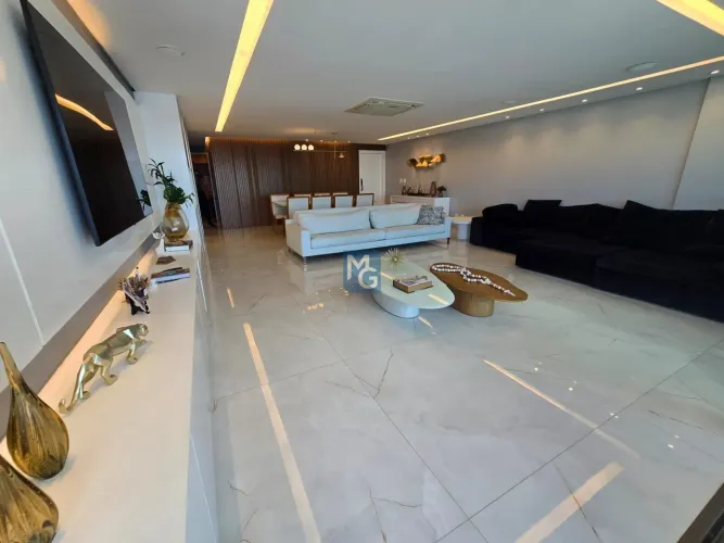 Apartamento à venda no bairro Casa Forte - Recife/PE