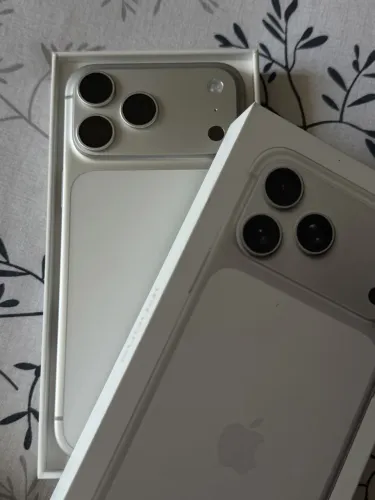 iPhone 17 pro max impecável