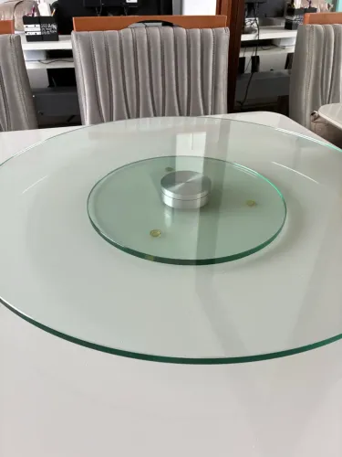 Mesa giratória de vidro 
