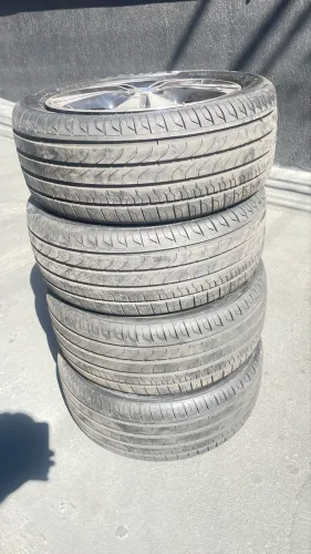 Rodas + pneus 