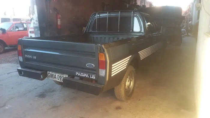 Ford Pampa GL 1.6/ 1.8 (álcool) 1989