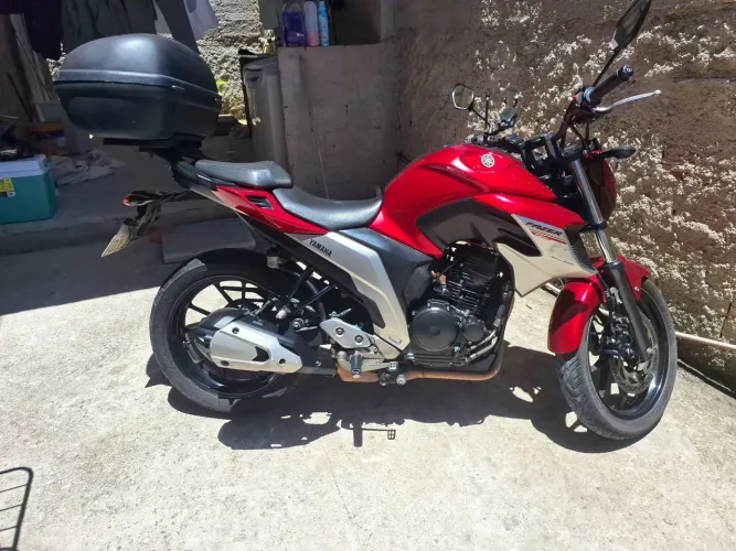 Yamaha Fazer FZ25 ABS 2021 - Impecável / Muito Conservada
