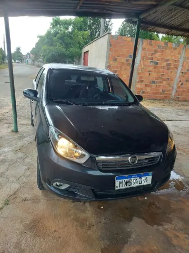 Fiat Grand Siena Attrac. 1.4 EVO F.flex 8V 2013