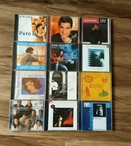 Lote com 24 cds......
