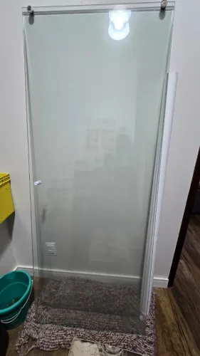 Box de vidro- transparente de banheiro