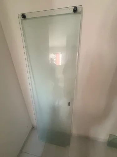 Folhas de vidro para box de banheiro