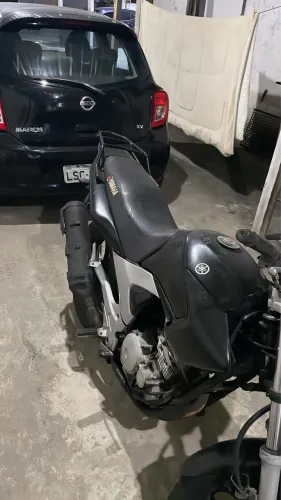 Moto Fazer 250