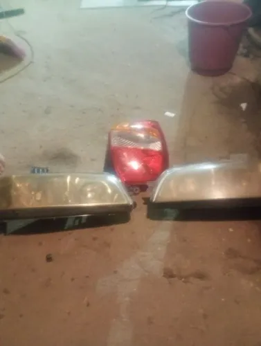 Lanterna traseira D parede farol tampão do Palio 2001