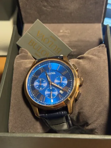 Relógio Wilton Bulova Masculino Couro Azul 97B170N
