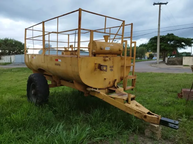 Tanque de água não potável