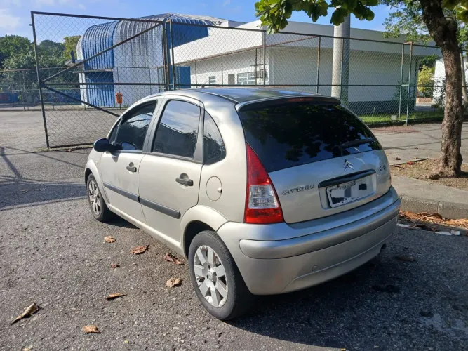Citroen C3 GLX 1.4/ GLX Sonora 1.4 Flex 8V 5P 2012