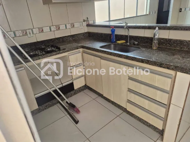 Casa Comercial para Alugar no Bairro Granada 250m² em Uberlândia/MG