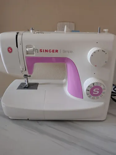Máquina de costura Singer Simple 3223