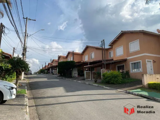 Condomínio Recanto das Graças ll - Sobrado com 2 quartos e 2 vagas - Jardim Petrópolis - C