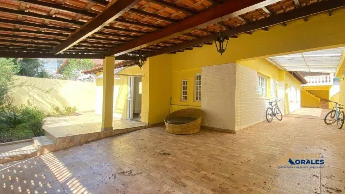 CASA EM CONDOMÍNIO FECHADO PROX. À ESTAÇÃO BUTANTÃ DO METRÔ! 390M² - 3 SUÍTES!