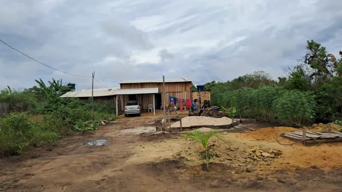 Vendo casa no Caroebe