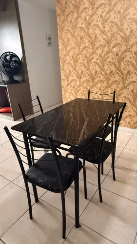 MESA 4 cadeiras