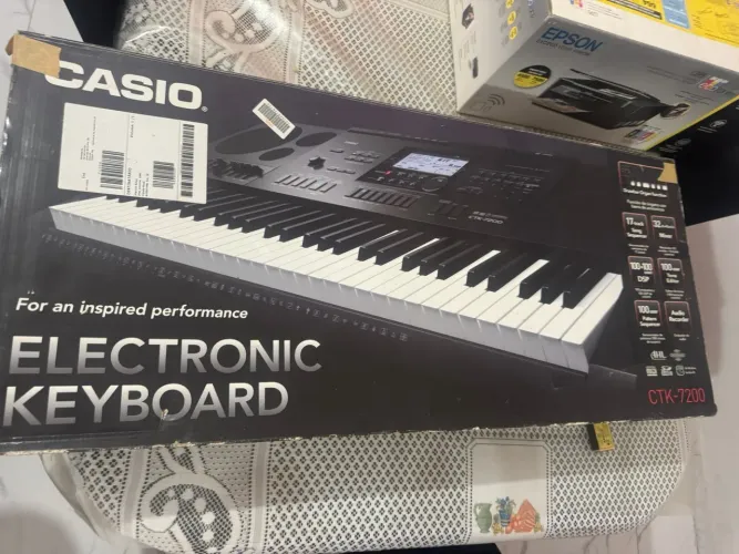 Teclado casio 61 teclas CTK 7200