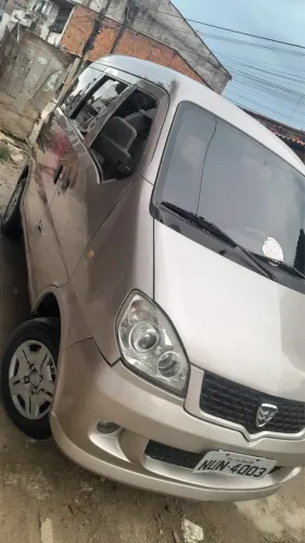 Hafei Towner Passageiro 1.0 8V 48cv 7L 5P 2010
