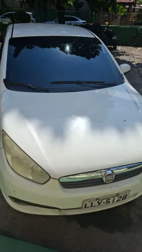 Fiat Grand Siena Tetrafuel 1.4 EVO F. Flex 8V 2014