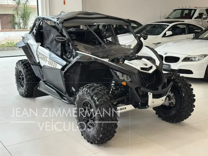 MAVERICK X3 XRS TB 900 RR (UTV) PRETA 2024/2024