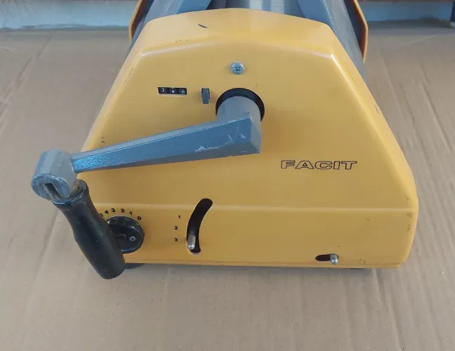 Máquina mimeógrafo facit antigo antiguidade uso enfeite decoração cenário antiguidade 