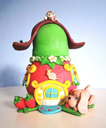Baleiro / Porta-Bolachas em Biscuit - Casa de Morango (Estilo Moranguinho) 