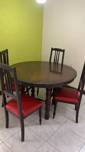 Mesa Cedro 1,30m c/ 4 cadeiras