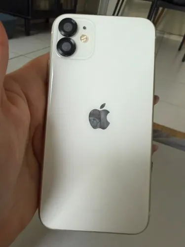 Iphone 11, 64 GB, Branco - Perfeito Estado - R$ 1100,00