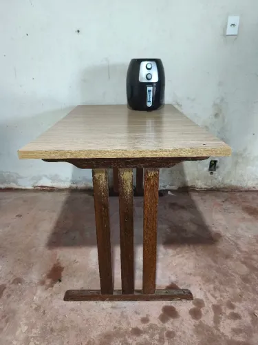 Mesa de madeira 